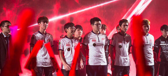 个更具攻击 个更具攻击